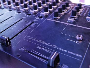 OMNITRONIC CM-5300 Club-Mixer